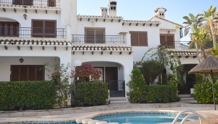 Townhouse in Los Angius V, only 400 m from the beach for sale in Cabo Roig