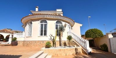 Chalet / Villa - Reventas - Guardamar / Ciudad Quesada / La Marina - La Marina